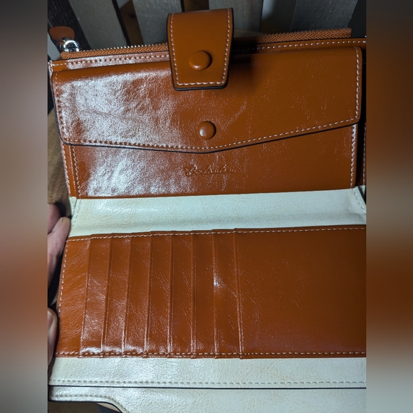 Bostanten Women's Wallet NWT - Picture 9 of 11
